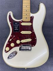 Fender Player Plus Stratocaster, Left-Handed, Maple Fingerboard, Olympic Pearl